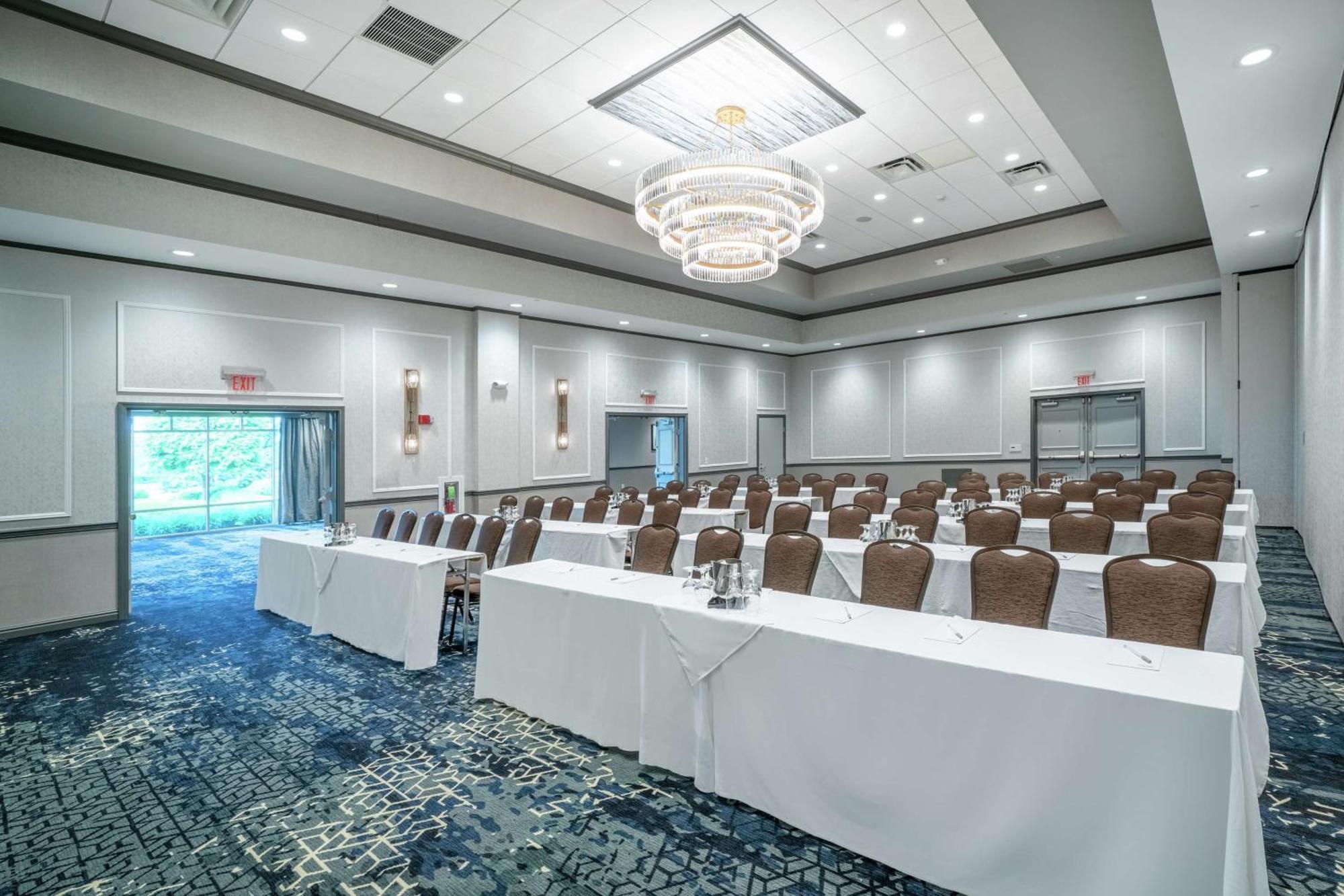 Hilton Garden Inn Pittsburgh/Southpointe Canonsburg Exterior photo